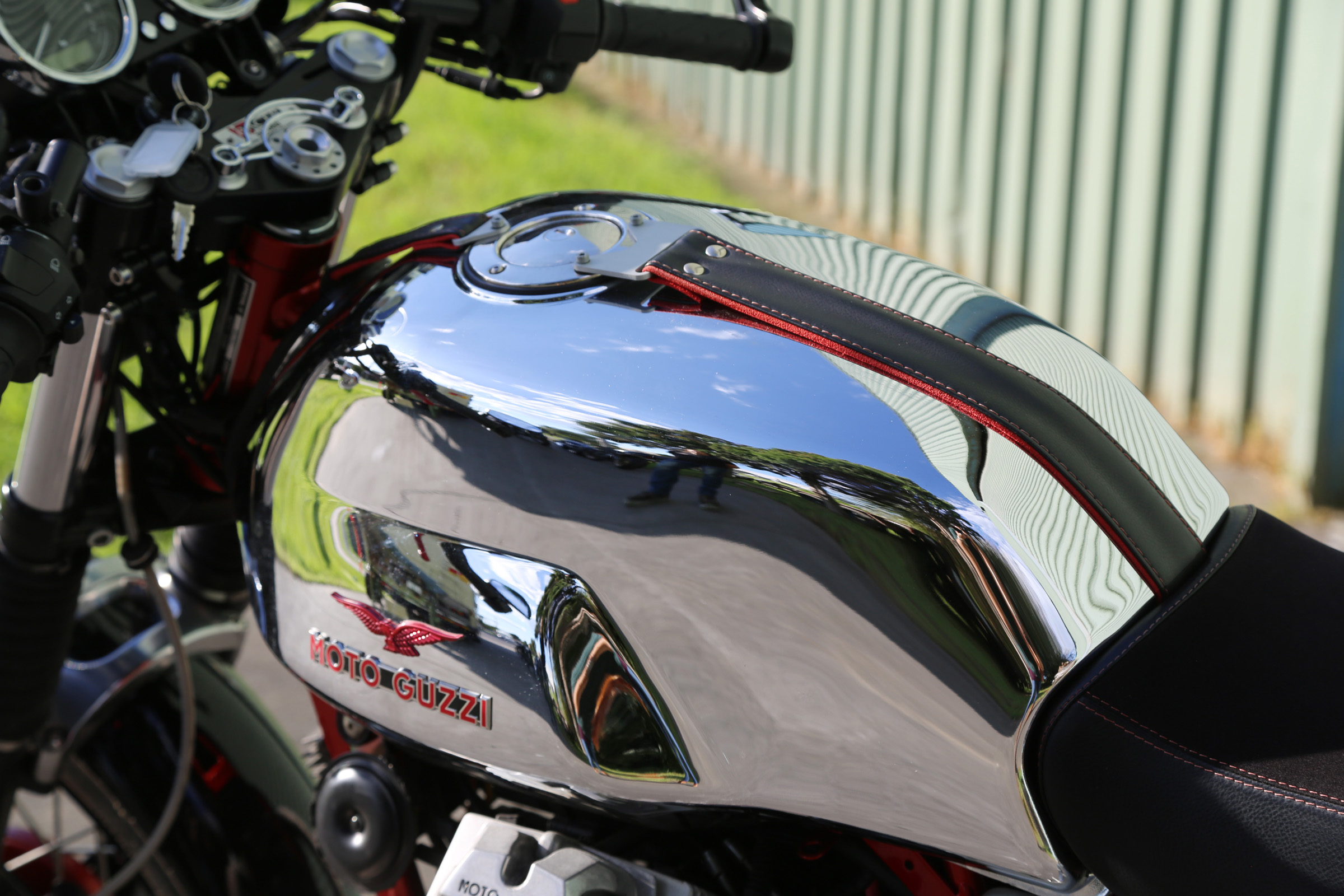 2012 Moto Guzzi V7 Racer detail15