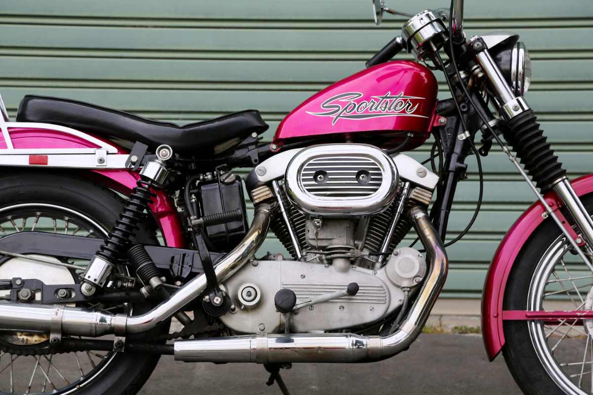 1969 Harley-Davidson Sportster XLH - National Motorcycle Museum