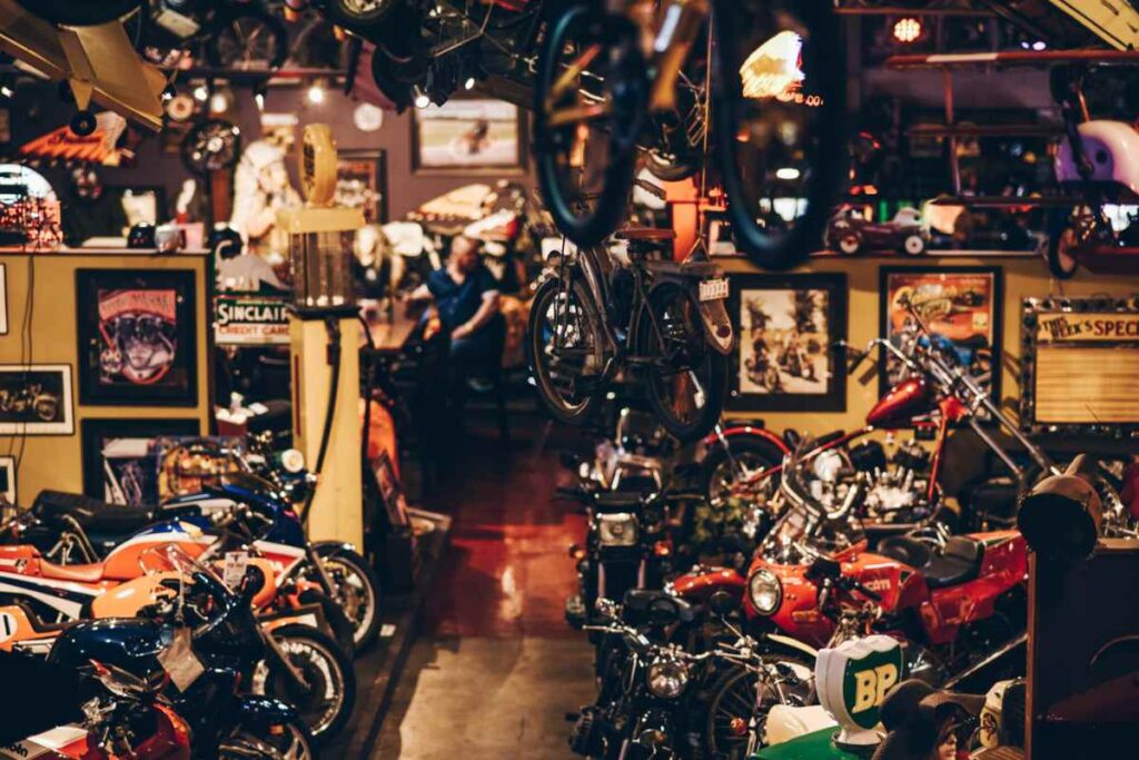 Musée de la moto de course nue